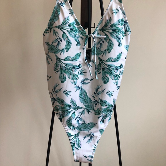 La Hearts Other - LA Hearts Swimsuit🌿 Like New